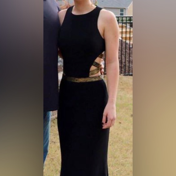 Faviana Prom dress - Picture 2 of 6